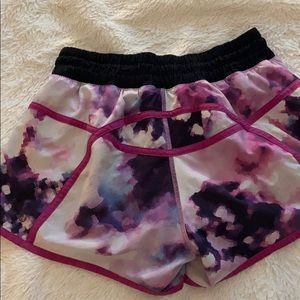 Lululemon tracker shorts